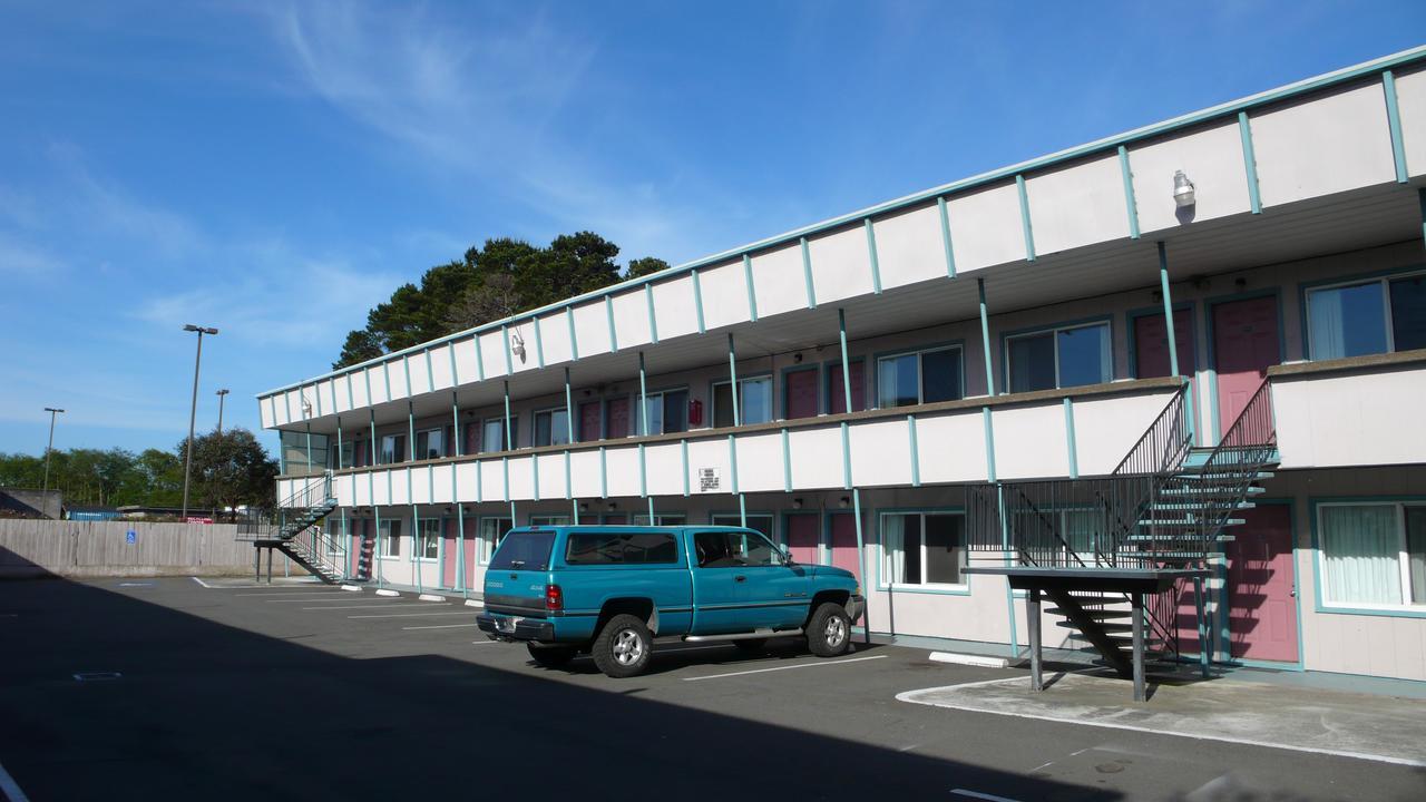 Discovery Inn - ユーレカ エクステリア 写真